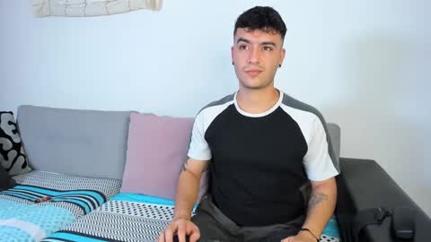 Snapshot of p_jhon chatting on September 2025 07:57:02 PM P online show from September 2025 07:57:02 PM