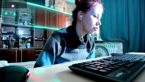 Ella online show from February 2025 07:47:01 AM