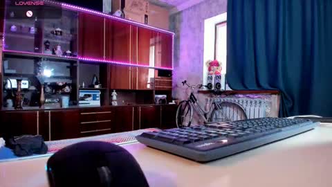 Ella online show from February 2025 06:30:01 AM