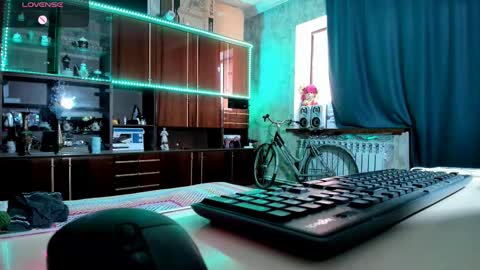 Ella online show from February 2025 11:16:02 AM