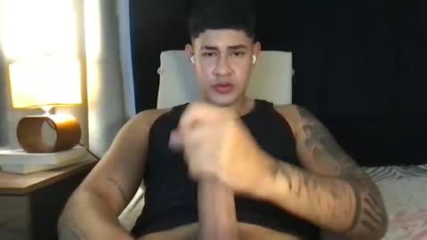 Javi    online show from January 2025 04:39:01 AM