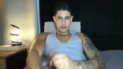 Javi    online show from September 2025 01:07:02 AM