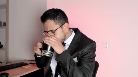 Snapshot of pablo_rincon95 chatting on December 2024 11:43:02 AM pablo rincon95 online show from December 2024 11:43:02 AM