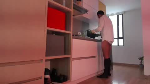 Snapshot of pablo_rincon95 chatting on February 2025 02:12:02 PM pablo rincon95 online show from February 2025 02:12:02 PM