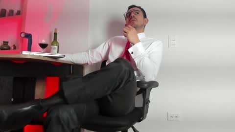 Snapshot of pablo_rincon95 chatting on February 2025 05:14:01 PM pablo rincon95 online show from February 2025 05:14:01 PM