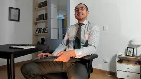 Snapshot of pablo_rincon95 chatting on July 2026 12:22:02 PM pablo rincon95 online show from July 2026 12:22:02 PM