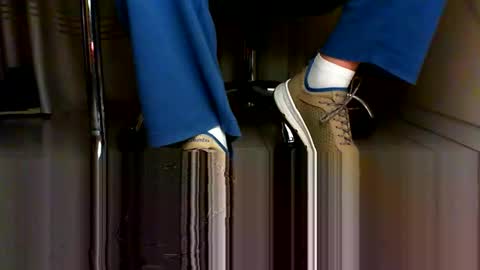 Pablo Meness online show from December 2024 04:32:02 PM