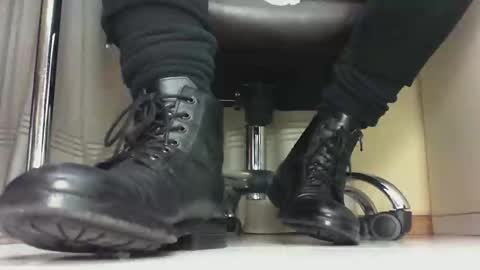 Pablo Meness online show from February 2025 01:02:02 AM