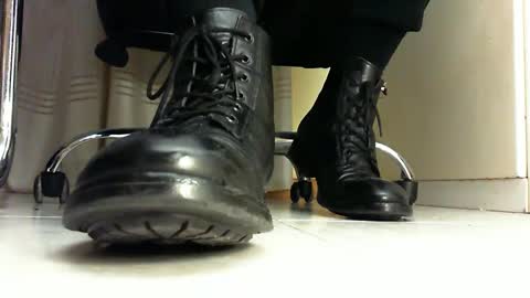 Pablo Meness online show from February 2025 06:08:02 PM