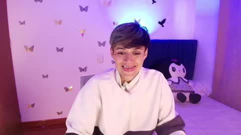 Snapshot of pafebame chatting on November 2025 12:20:01 PM Fernanda online show from November 2025 12:20:01 PM