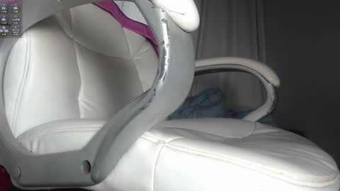 paiperhalliwey online show from February 2025 04:20:01 AM