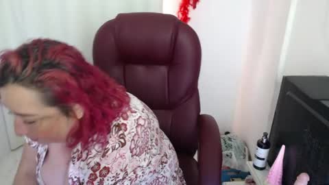 paiperhalliwey online show from April 2026 02:55:01 PM