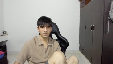 pakun_ online show from December 2024 12:01:02 AM