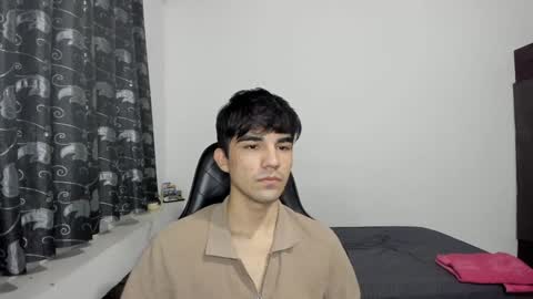 pakun_ online show from January 2025 01:01:01 AM