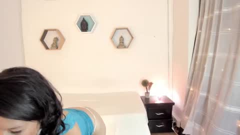 Paloma  online show from February 2025 09:38:01 PM