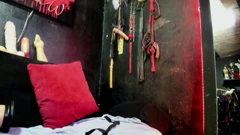 Snapshot of palomawells chatting on February 2025 01:00:01 AM Paloma online show from February 2025 01:00:01 AM