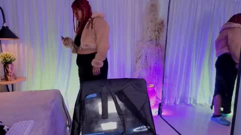 pamela online show from November 2025 03:34:01 AM