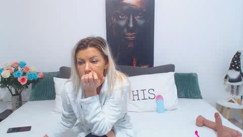 PAMEL ISSY online show from February 2025 01:08:02 PM