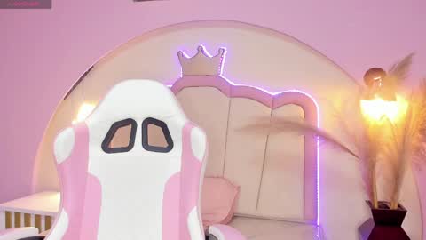 Princess Pamela  online show from May 2026 10:42:01 AM