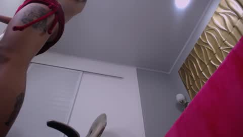 Snapshot of pamela_slim33 chatting on December 2024 03:21:01 PM Pamela online show from December 2024 03:21:01 PM