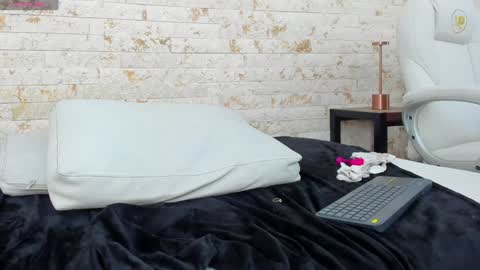 Pamela West online show from December 2024 10:37:01 PM