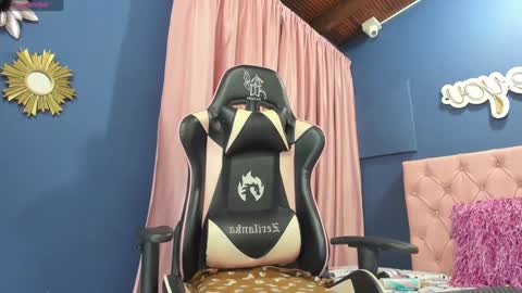 Pamela  online show from January 2025 08:43:02 PM