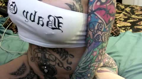 PAMELA GUNNS online show from March 2026 05:40:02 PM