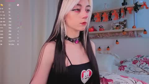 Snapshot of pamelaryant chatting on November 2025 03:02:01 PM Diana online show from November 2025 03:02:01 PM