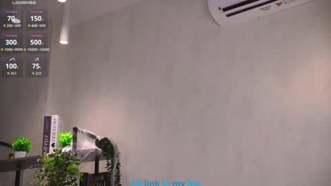 Snapshot of pamelaryant chatting on November 2025 03:28:02 AM Diana online show from November 2025 03:28:02 AM