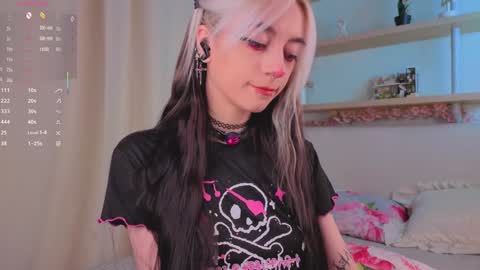 Snapshot of pamelaryant chatting on November 2025 03:17:02 PM Diana online show from November 2025 03:17:02 PM