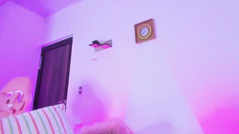 Pammela Smith online show from January 2025 12:49:01 AM