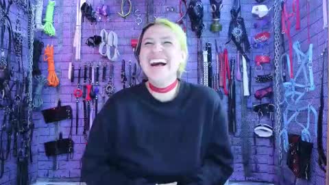 PandoraNez online show from January 2026 02:39:01 AM