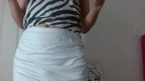 Snapshot of pantera_white chatting on June 2026 12:59:01 PM pantera_white online show from June 2026 12:59:01 PM