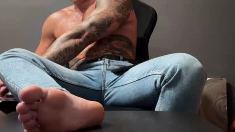 Oleg online show from April 2026 02:19:01 PM