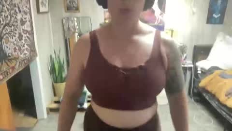 Snapshot of pantiesofthefae chatting on June 2026 03:56:02 PM Pantiesofthefae online show from June 2026 03:56:02 PM