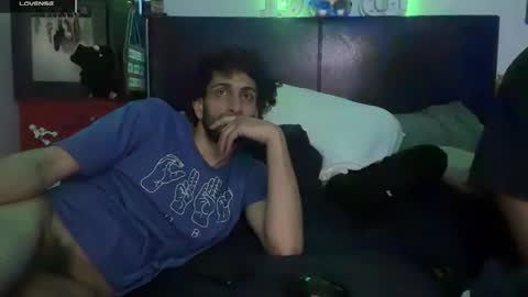 PantsLessTraveler online show from November 2025 12:49:02 AM