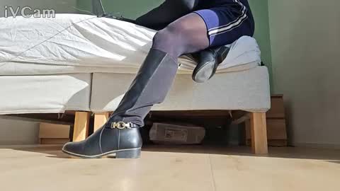 Snapshot of pantyhose_ggggg chatting on April 2026 07:15:02 AM pantyhose_ggggg online show from April 2026 07:15:02 AM