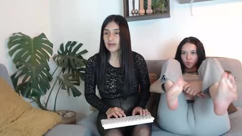 pantyhose_xxx_ online show from February 2025 06:48:02 PM