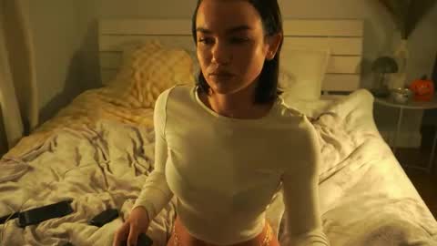 Kristina Kriss online show from October 2025 02:33:01 AM