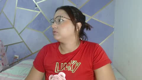 Paola Stone online show from April 2026 05:27:01 AM