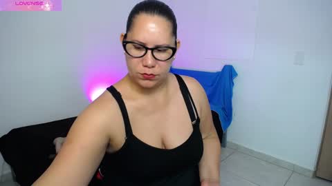 paola online show from February 2025 07:02:02 AM