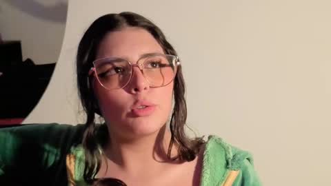 Paola Lyon online show from September 2025 07:10:01 AM