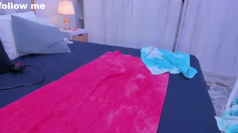 Paola  online show from February 2025 07:35:01 PM