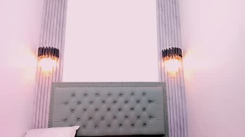    online show from February 2025 05:53:02 PM