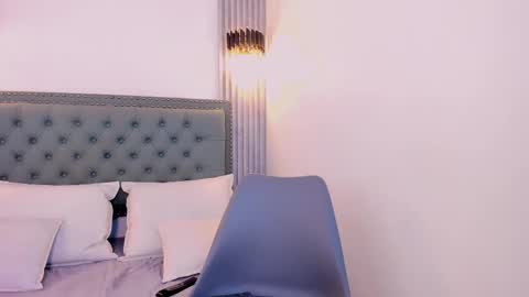    online show from February 2025 02:55:02 PM