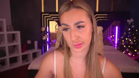 Lia online show from January 2025 09:05:01 AM