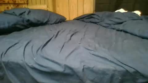 Snapshot of papajb70 chatting on February 2026 02:45:01 AM papajb70 online show from February 2026 02:45:01 AM