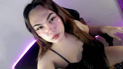 Fina Dwarf online show from June 2026 11:58:01 AM