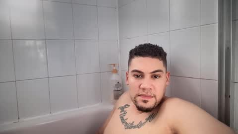 Snapshot of papiinyc21 chatting on February 2025 06:53:01 PM PapiiNyc21 online show from February 2025 06:53:01 PM