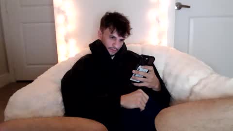 Snapshot of papijakey chatting on January 2026 04:16:01 AM -- New Videos Down Below online show from January 2026 04:16:01 AM